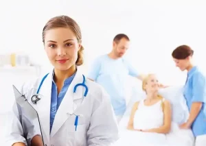 Học viên tham gia lớp học lý thuyết ngành điều dưỡng tại Đức.