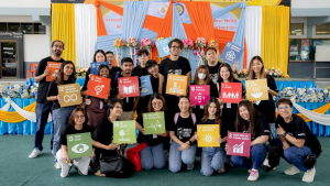 Học viên Việt Nam rạng rỡ khi tham gia chương trình học bổng du học nghề Đức.